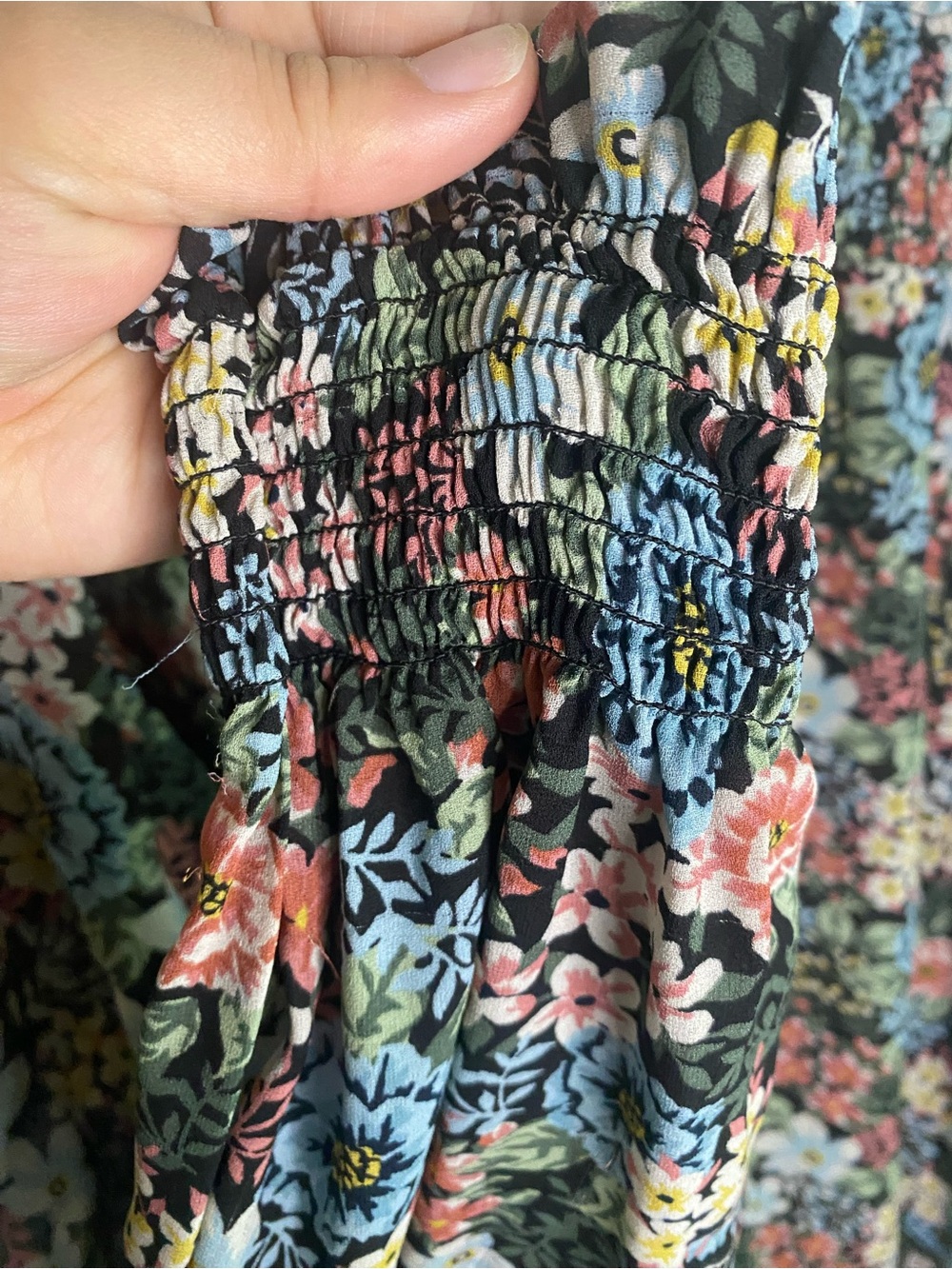 LOFT Black Multicolor Flowy Floral Long-Sleeve Blouse with Cinched Wrist SizeXXL - Picture 5 of 5